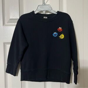 Uniqlo UT Limited Sesame Street x KAWS Black Crewneck Sweater Size 3 - 4